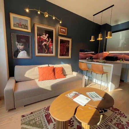 E&e Apartment *